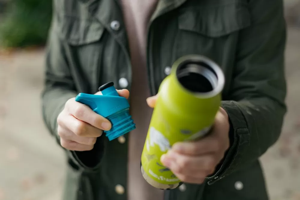 Lasten Retkeilyvarusteet | Klean Kanteen Kids Insulated Classic Narrow Lasten Juomapullo, 355 Ml, Sport Cap, Safari